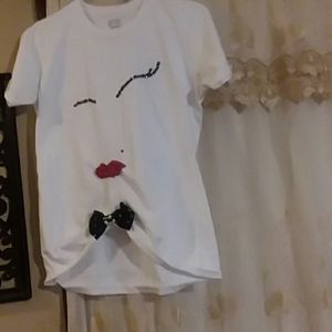 Blusa con bonitos detalles